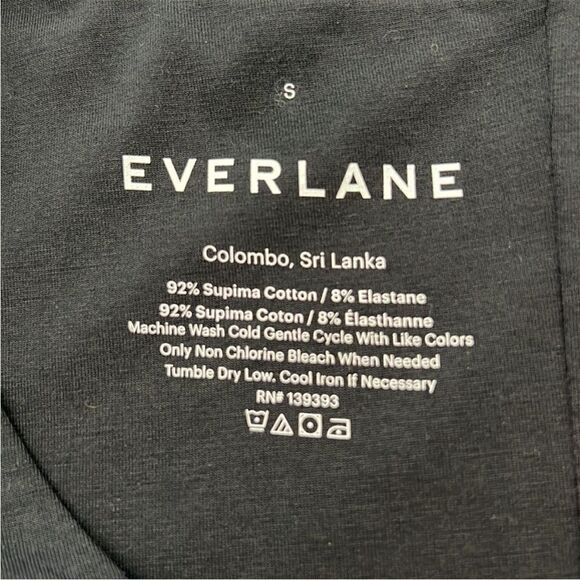 NWOT Everlane The Long-Sleeve V-neck Supima®
Bodysuit Size S - Picture 5 of 10